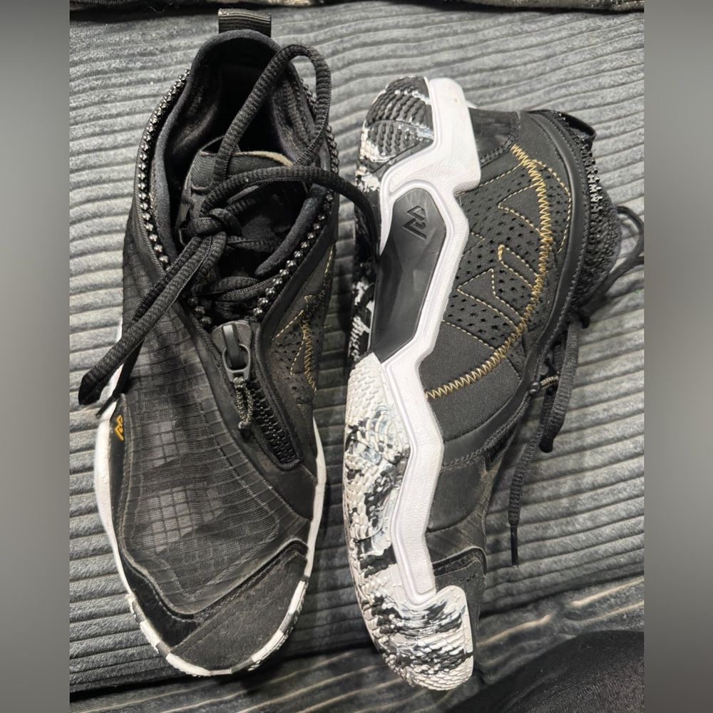 Air Jordan Why Not .6 'Black/Gold'